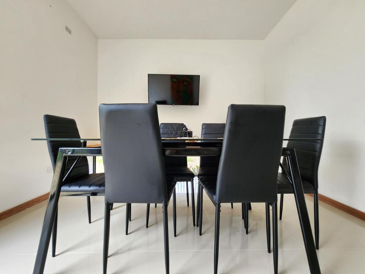 Amazonia Deluxe Lake Condo Летисия Екстериор снимка